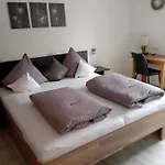 شقة Waldegger